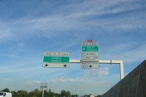 Panneau_autoroutier_porte_d'Anjou
