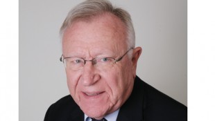 professeur émérite à l’Université Paris I (Panthéon-Sorbonne)