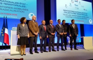 Rencontres-Etat-collectivites-territoriales-le-24-octobre-2016_largeur_760