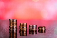 Graph with coins: red losses