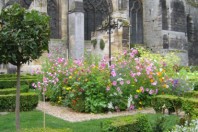 fleurissement estival jardin du cloitre