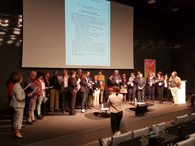 Saint-Etienne, 31 mars 2017 : le CA de la FNCC sur la scène de l'auditorium de la Cité du Design pour s'adresser aux candidats à l'élection présidentielle ©hg