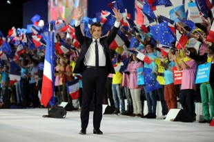 Macron campaign meeting