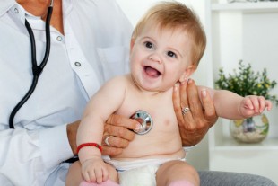 bebe-medecin-PMI-sante