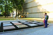 Au sein même du quartier de La Part-Dieu, une table d'expérimentation permet de développer douze matériaux de sol.