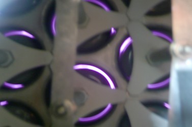 Dans le générateur d'ozone, l'arc électrique transforme les molécules d'oxygène qu'il rencontre en ozone.