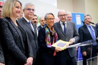Remise du rapport du COI sur les infrastructures de transport à Elisabeth Borne, le 1er février 2018