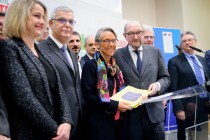 Remise du rapport du COI sur les infrastructures de transport à Elisabeth Borne, le 1er février 2018