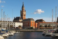 Dunkerque_hotel_de_ville_vu_port
