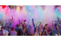 Festival Robert Herhold via AdobeStock_75651475