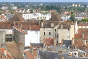 Moulins - patrimoine bati - philetdom via AdobeStock_89935639-600X400