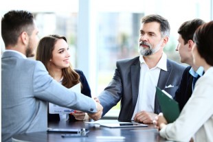 Reunion_AdobeStock_65774279