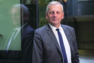 12_09_18_paris_75_jean rene cazeneuve depute du gers