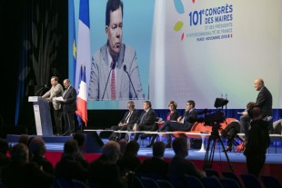 CONGRES-debat-finances-locales