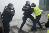 Gilets jaunes police