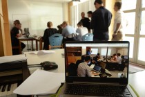 Les mises en situation sont filmées et analysées par des chercheurs de l’UTT.