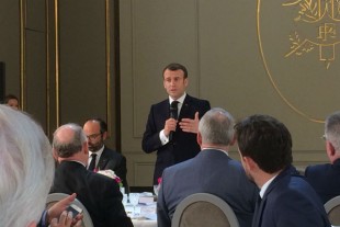 macron-elysee-210219