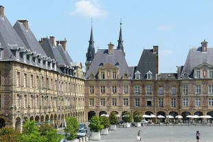 charleville-mezieres-place-ducale-ardennes