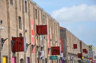 Les docks Vauban au Havre (Seine-Maritime) reconvertis en zone commerciale. Ici, la façade côté quartier Saint-Nicolas.