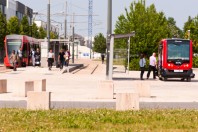 Une navette autonome exploitée par Transdev et testée à Reims.