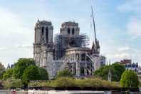 NotreDamedeParis-UlyssePixel - AdobeStock_2630584646-UNE