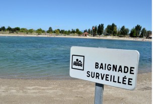 baignade_baignade surveillee_affichage baignade_AdobeStock_118803640