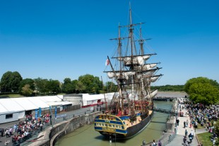 L’« Hermione » à quai.