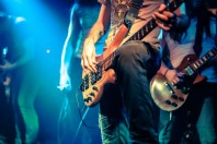 cloudbursted-adobestock-rock-festival-musiquesactuelles-UNE