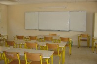 800px-Salle_de_classe_lfc01_concours