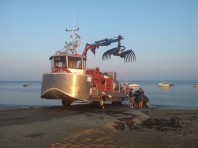 Amadeus, prototype de 12 m. conçu spécialement pour la récolte des algues.