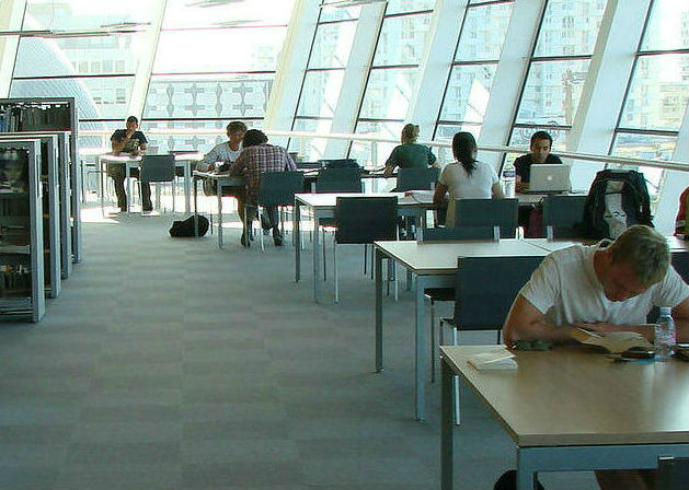 Bibliothèque des Champs libres à Rennes