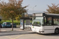 Bus et velo dans l'agglomerationparc-relais de maison brulee