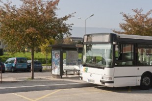 Bus et velo dans l'agglomerationparc-relais de maison brulee
