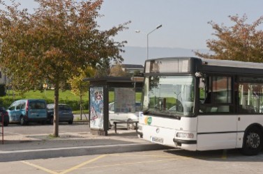 Bus et velo dans l'agglomerationparc-relais de maison brulee
