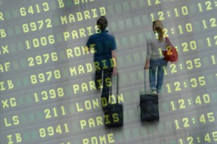 Tableau des heures des vols dans un aéroport