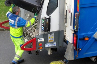 Colecte des déchets par les éboueurs