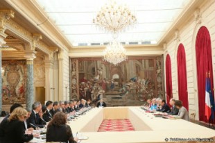 Elysee police gendarme