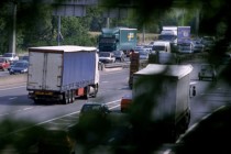 Embouteillage, voitures, camions