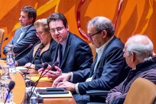 Au centre: Matthias Fekl, lors d'un débat organisé par la municipalité de Strasbourg.