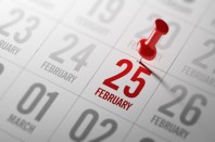February 25 written on a calendar to remind you an important app