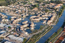 Photo aérienne des salins d'Aigues-Mortes