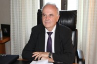 Gérard Bonnet succède à François Hollande à la présidence du conseil général de Corrèze.