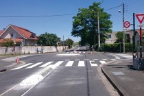 Constatant que trop de signalisation amoindrissait la vigilance, la métropole de Bordeaux a fait le choix de transformer nombre de ses carrefours en giratoires.