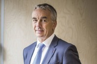 JEAN LUC RIGAUT, MAIRE de Annecy et président de l' ADCF, dans les locaux de lAssemblée des Communautés de France A.D.C.F 