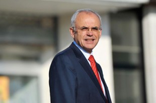 Le député (UMP) Marc Laffineur, avec son collègue Jean-Pierre Balligand (PS), préconise un prélèvement intercommunal basé sur le potentiel financier consolidé.