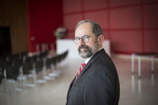 Philippe Laurent a la Mairie de Sceaux le 11 avril 2016.