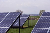 Panneaux solaires à la campagne