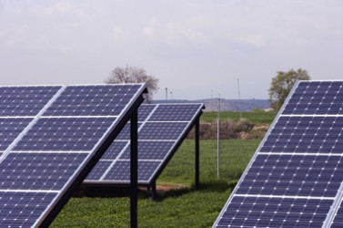 Panneaux solaires à la campagne