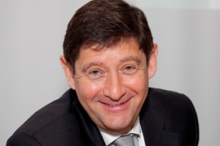 Patrick Kanner, président du conseil général du Nord, président de l'Union nationale des centres communaux d'action sociale