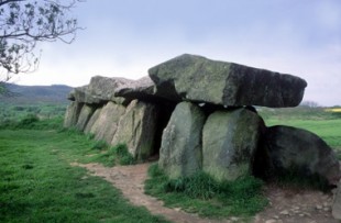 Patrimoine-dolmen-une